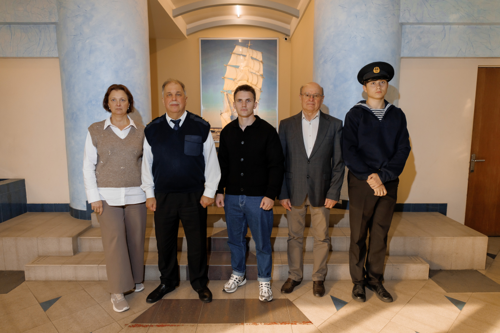 img-8
